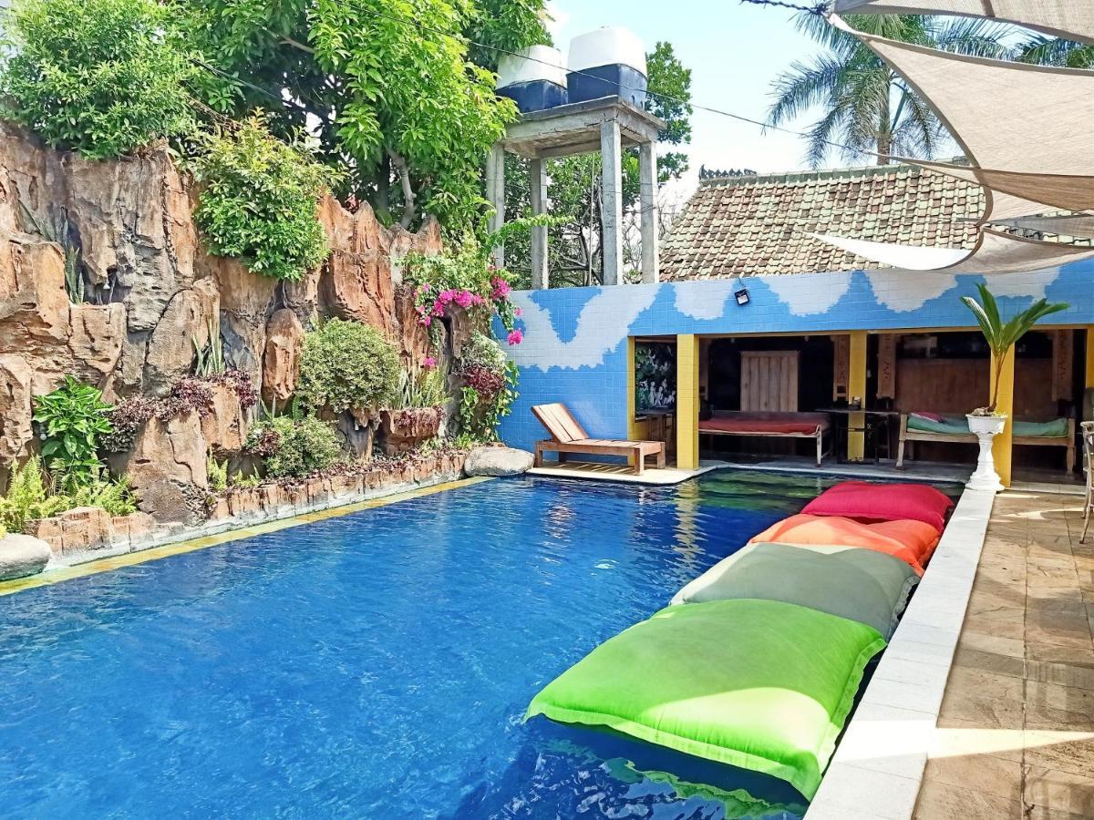 Binaria Museum Hotel Lovina  Luaran gambar