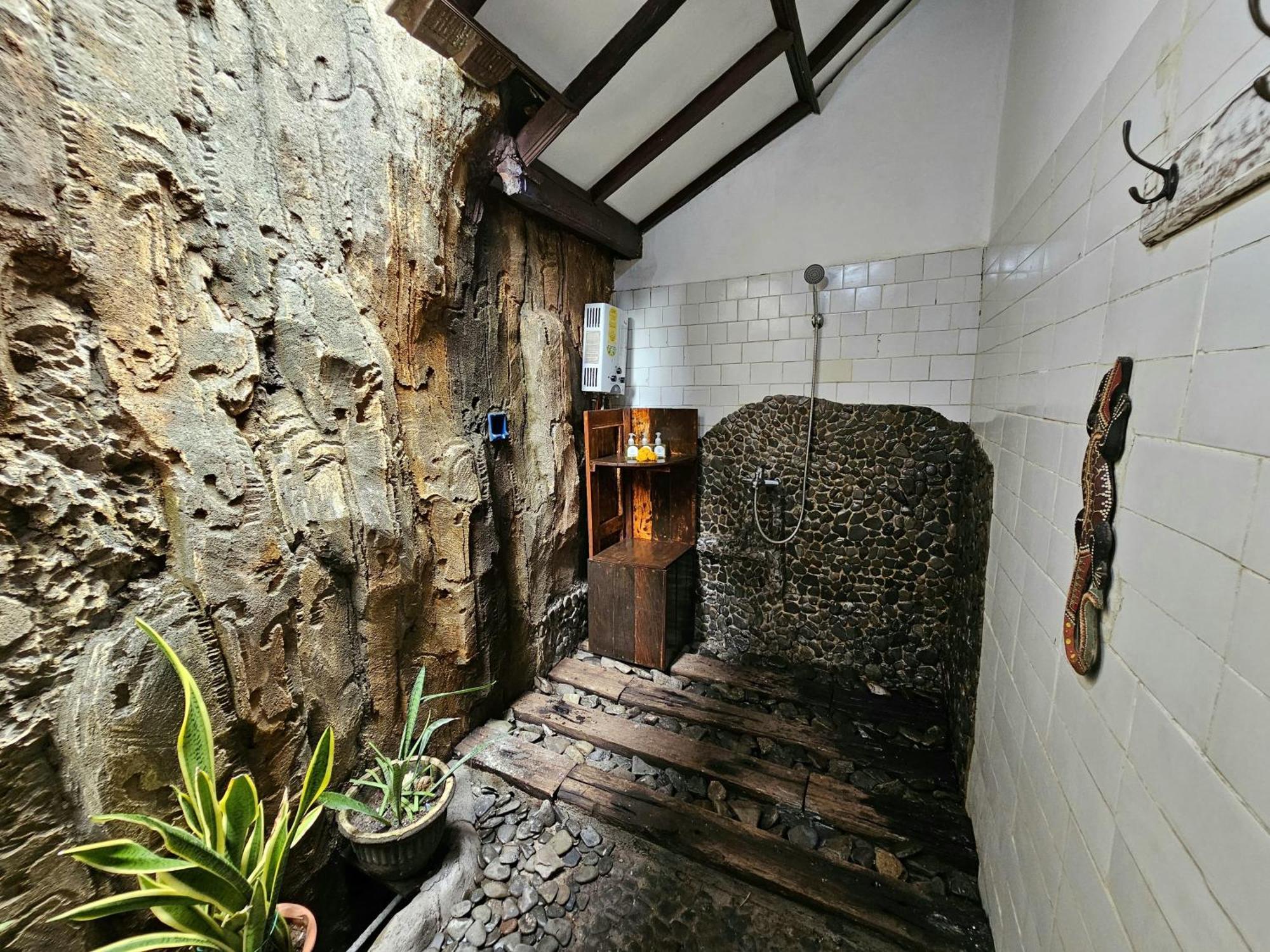 Binaria Museum Hotel Lovina  Luaran gambar