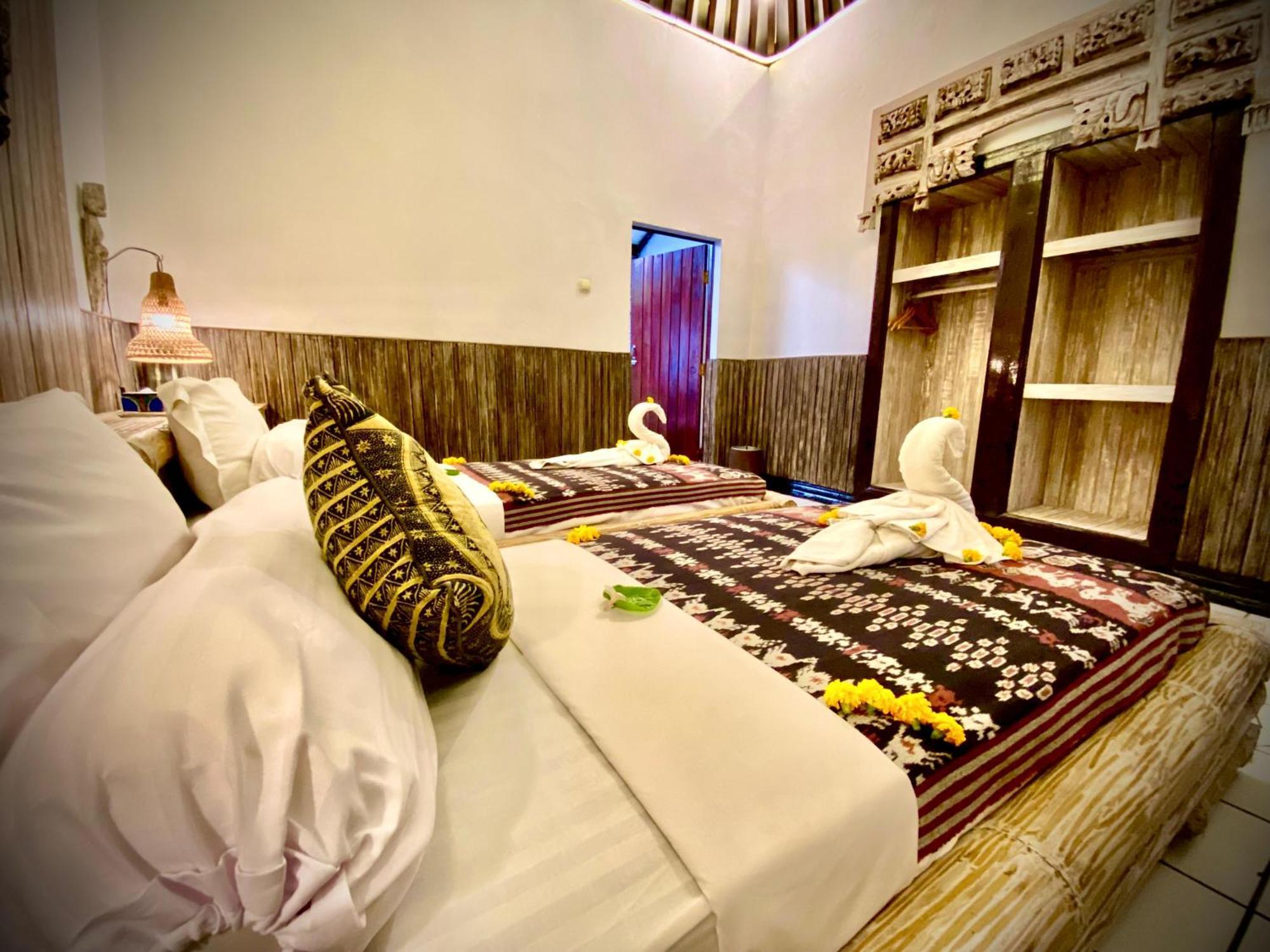 Binaria Museum Hotel Lovina  Luaran gambar