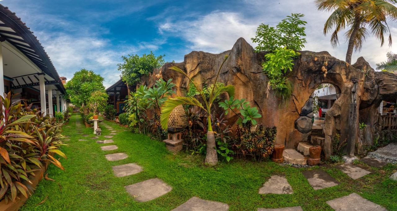 Binaria Museum Hotel Lovina  Luaran gambar
