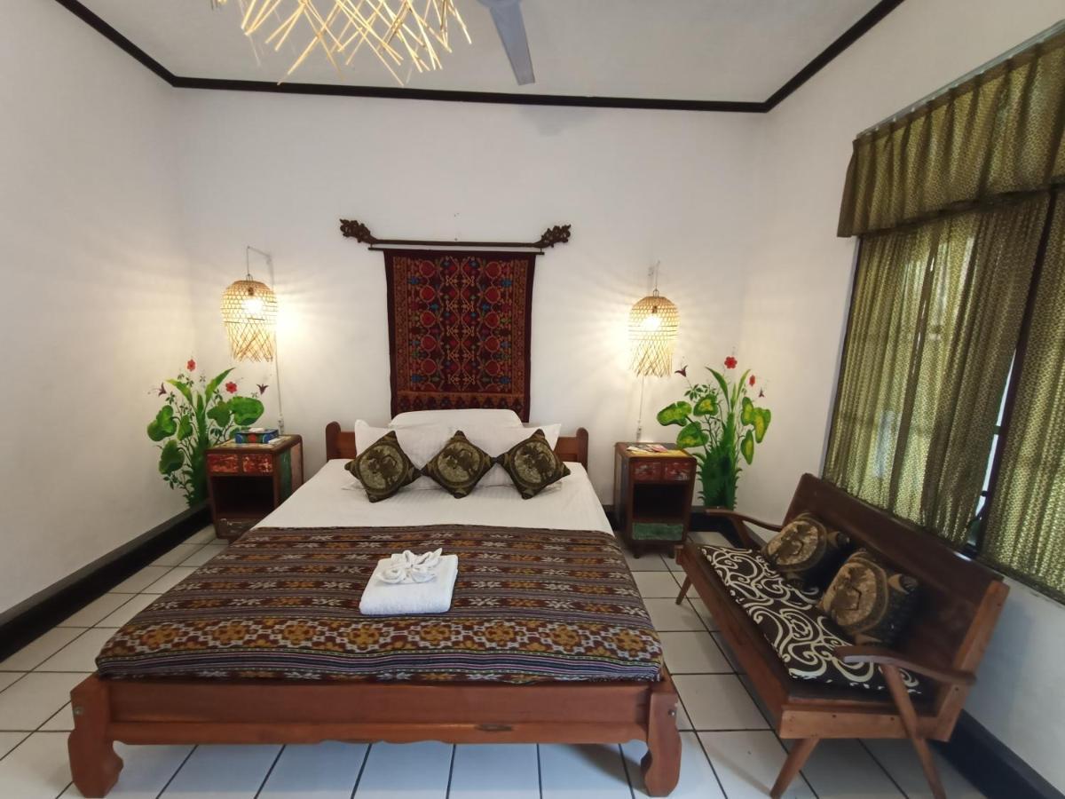 Binaria Museum Hotel Lovina  Luaran gambar